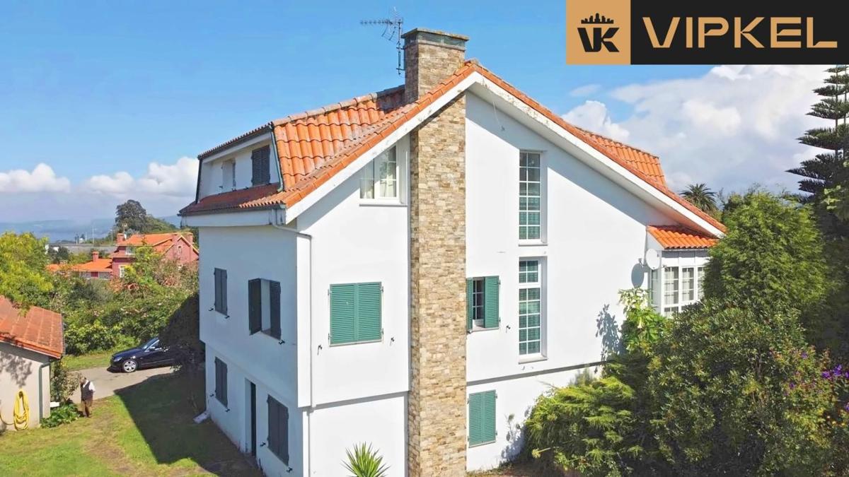 Sale of independent chalet in Calle Costa de Ouces, Bergondo
photo 1