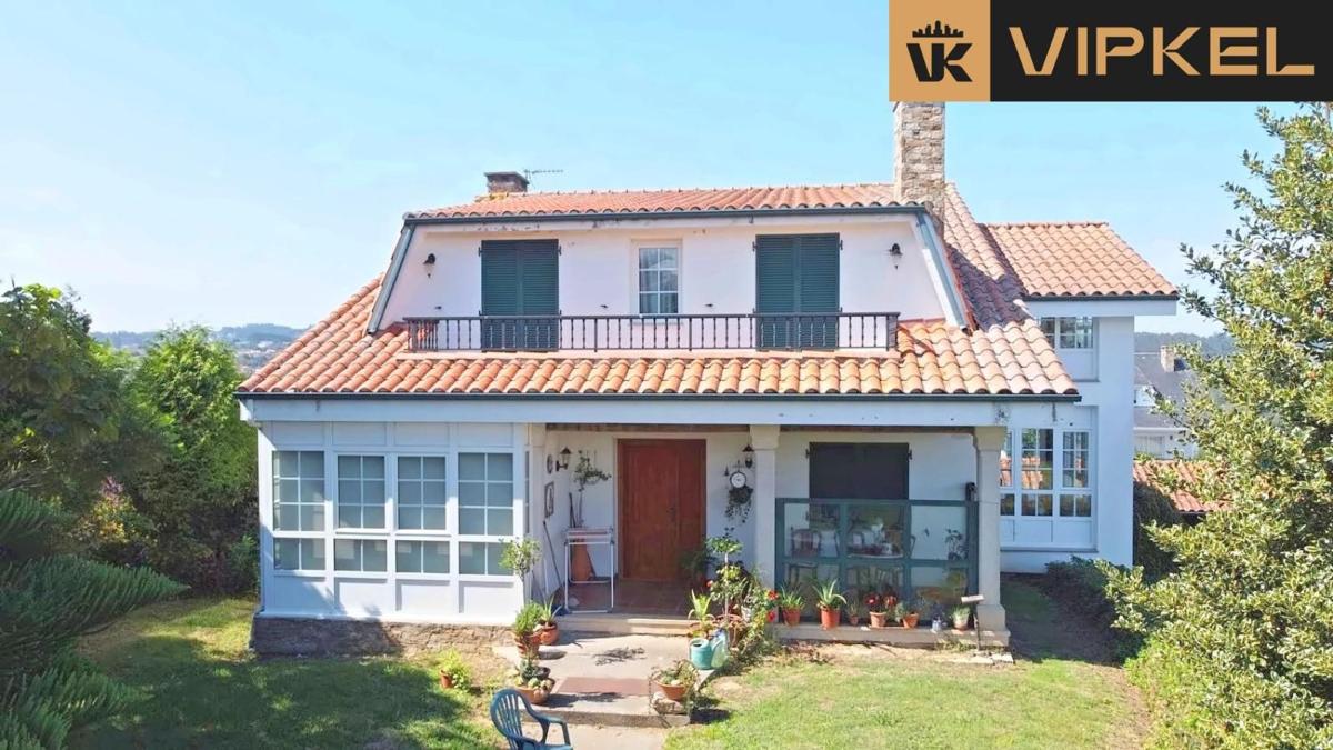 Sale of independent chalet in Calle Costa de Ouces, Bergondo
photo 2