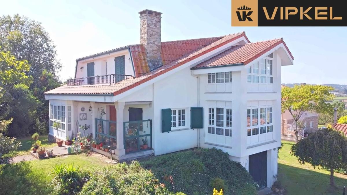 Sale of independent chalet in Calle Costa de Ouces, Bergondo
photo 3