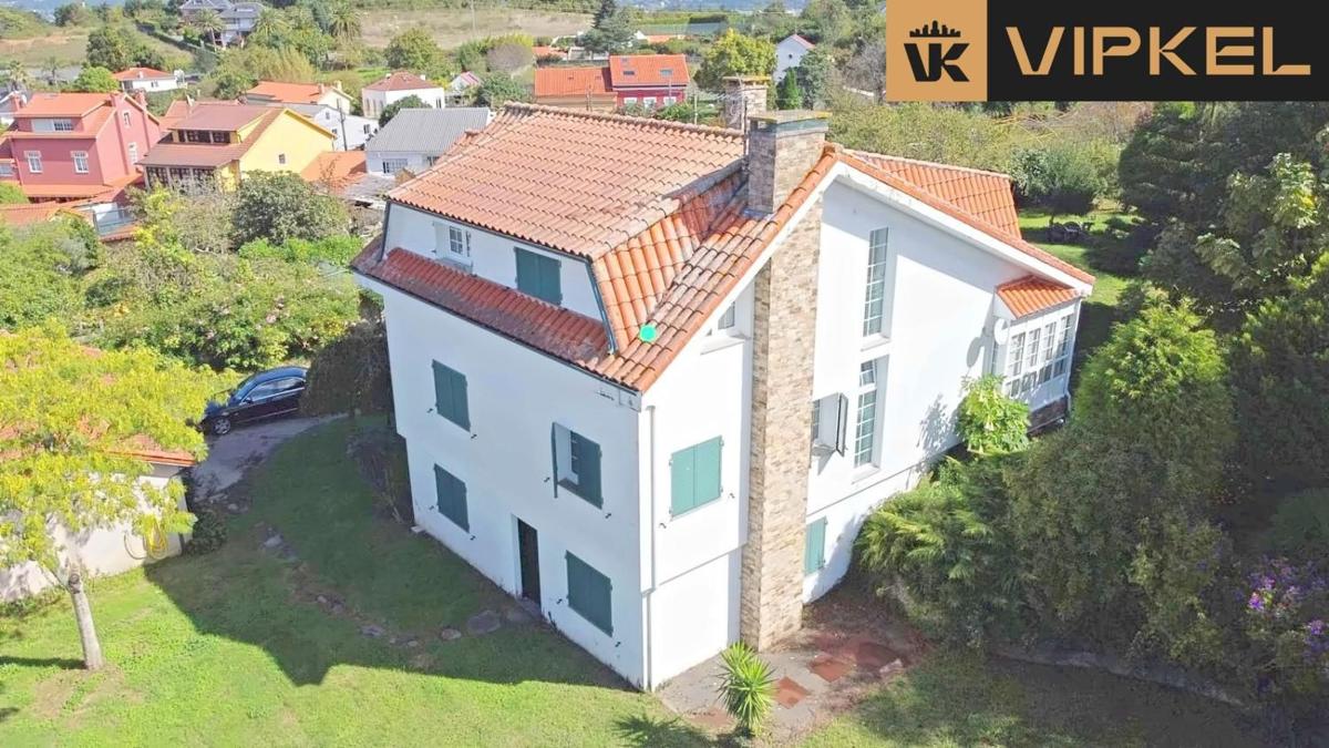 Sale of independent chalet in Calle Costa de Ouces, Bergondo
photo 5