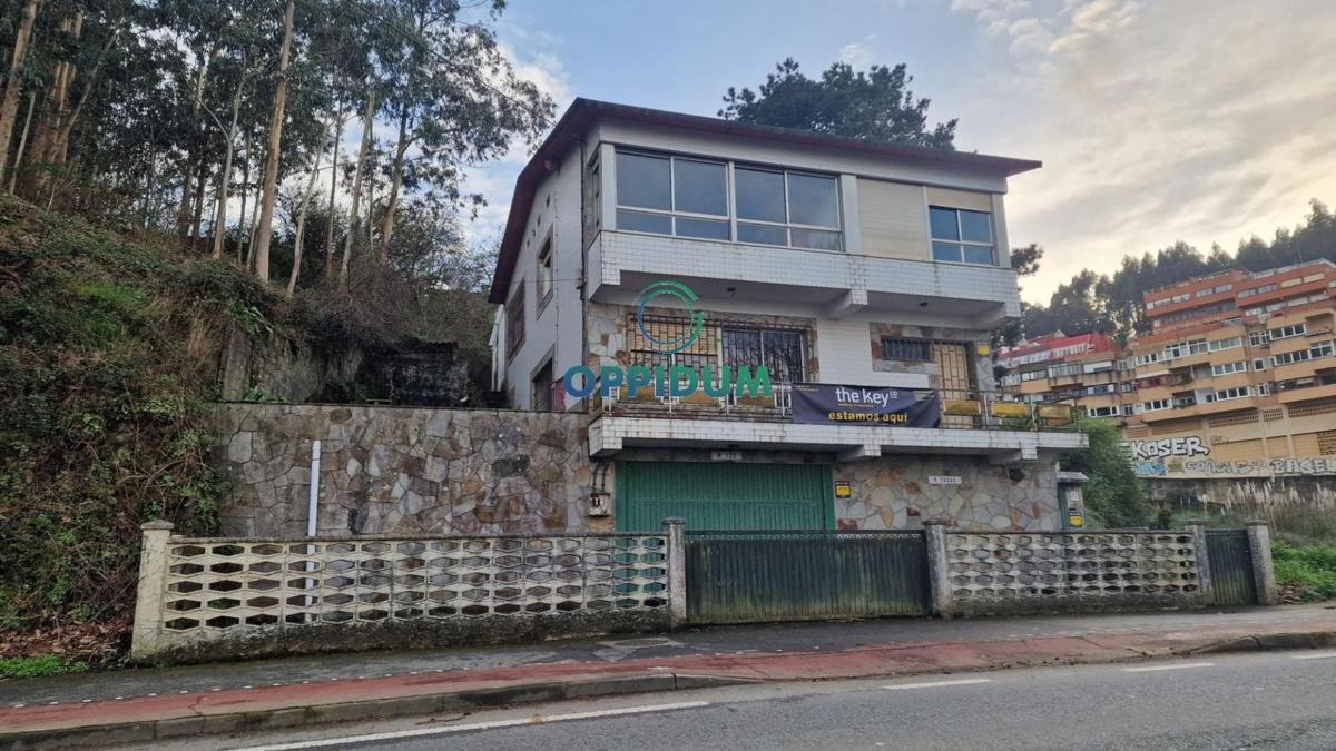 Venta de chalet independiente en Avenida Ernesto Che Guevara, Oleiros
 photo 2