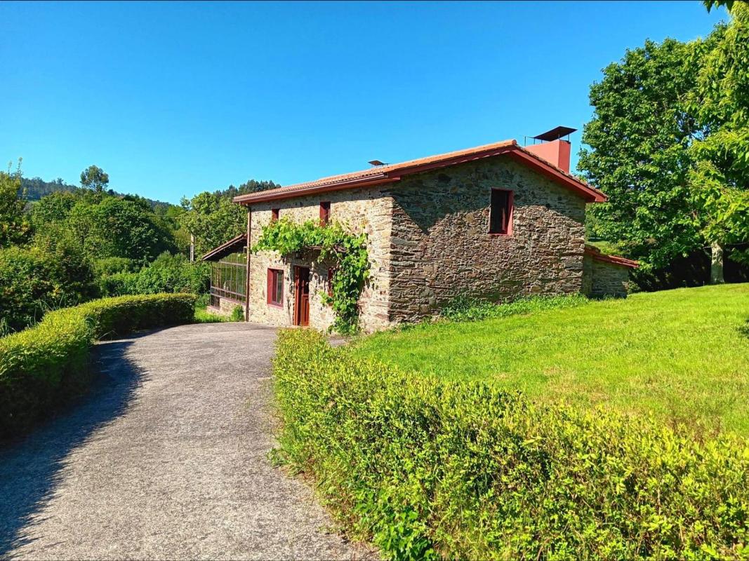 Sale of independent chalet in Lugar Regueiro, Abegondo
photo 3