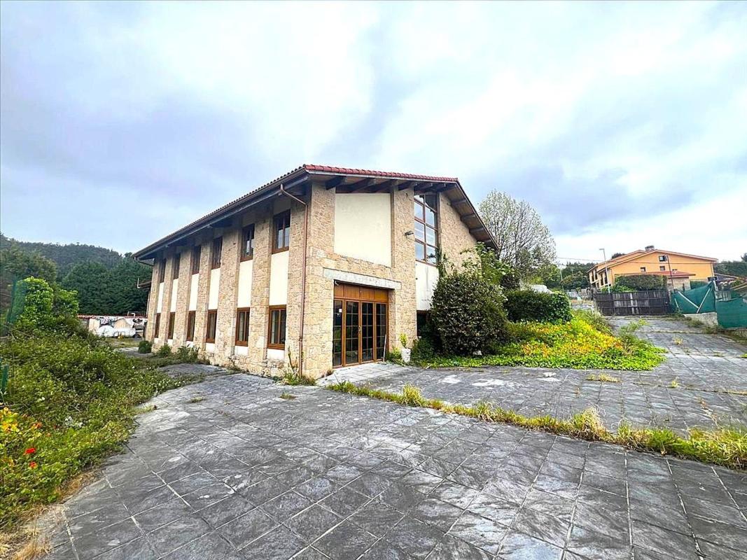 Venta de chalet adosado en Calle Zapateira , Arteixo photo 2