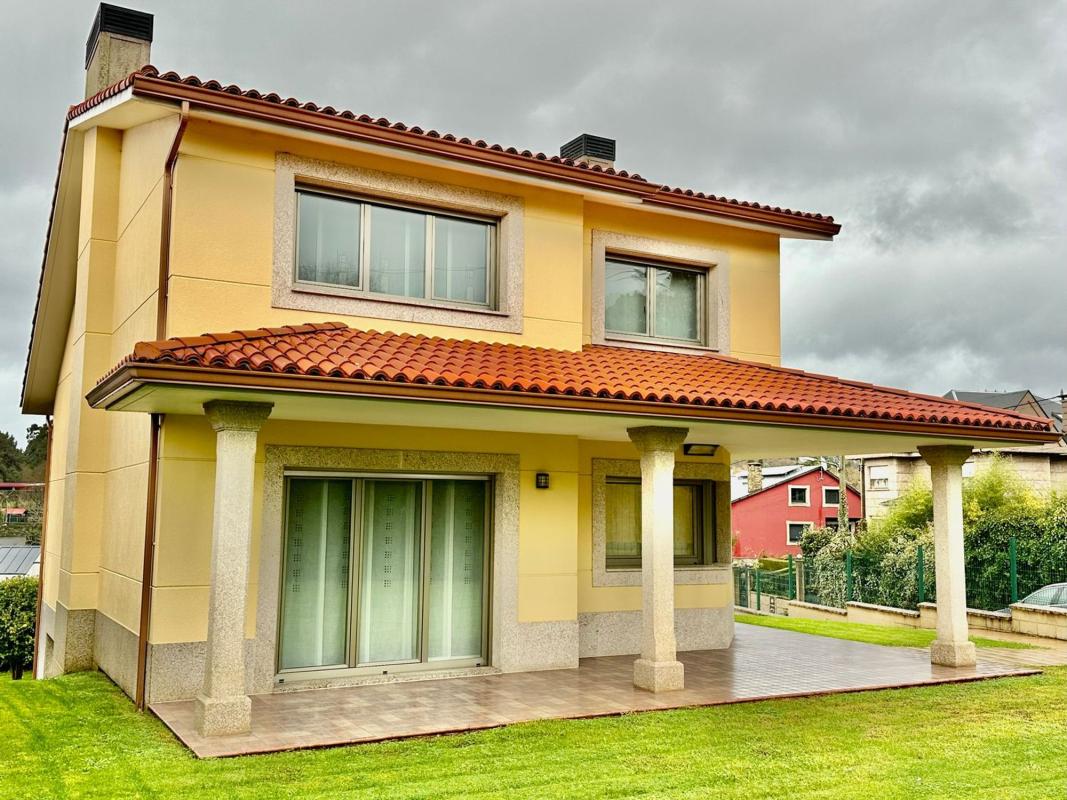Venta de chalet independiente en Calle Portela, Oleiros
 photo 3