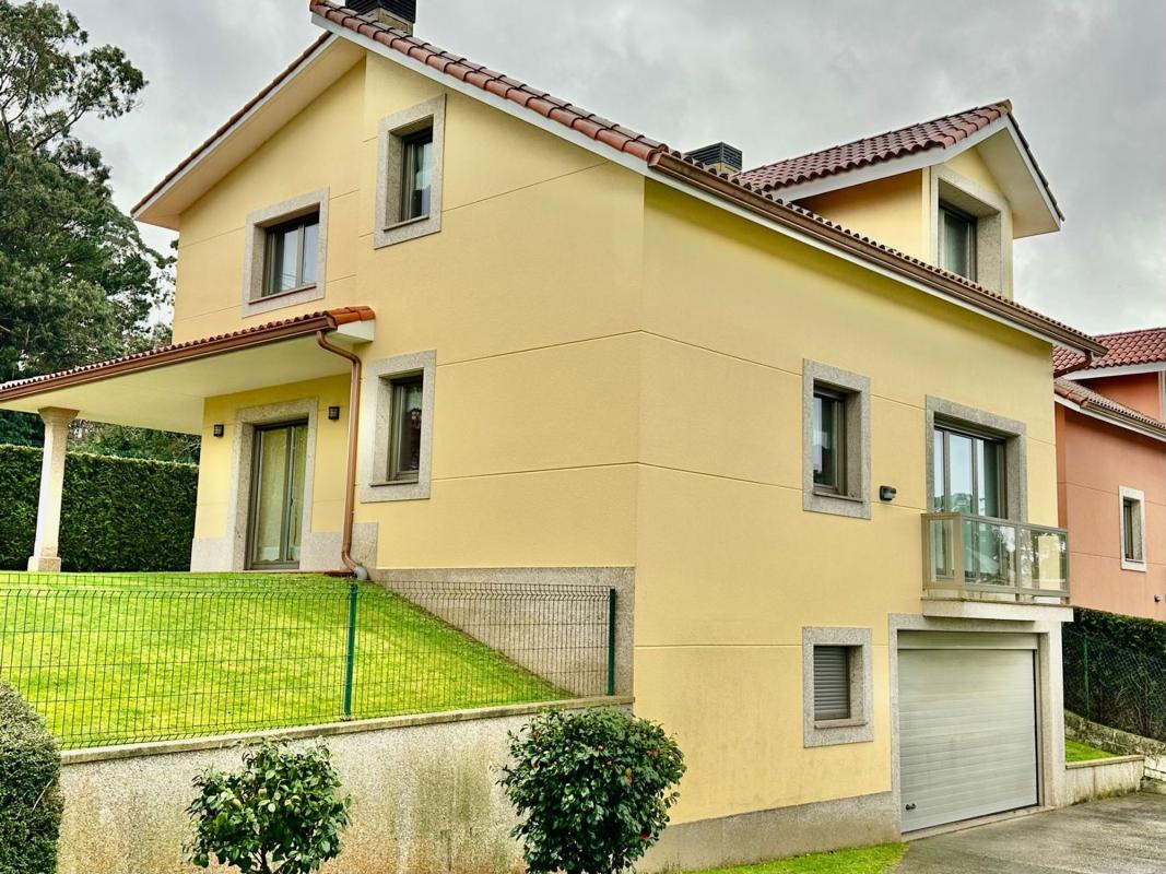 Venta de chalet independiente en Calle Portela, Oleiros
 photo 4