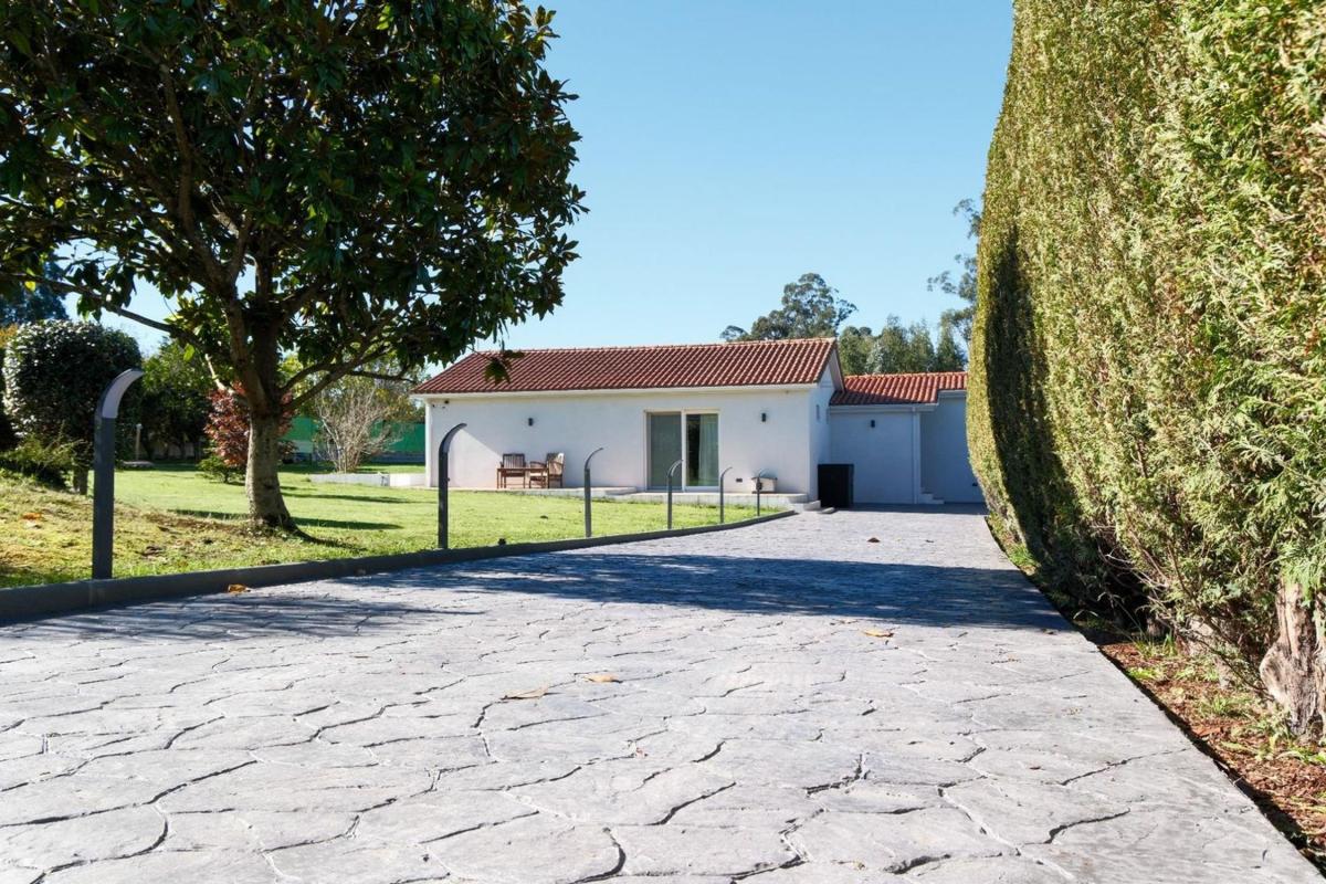 Sale of independent chalet in Bergondo, Bergondo
photo 1
