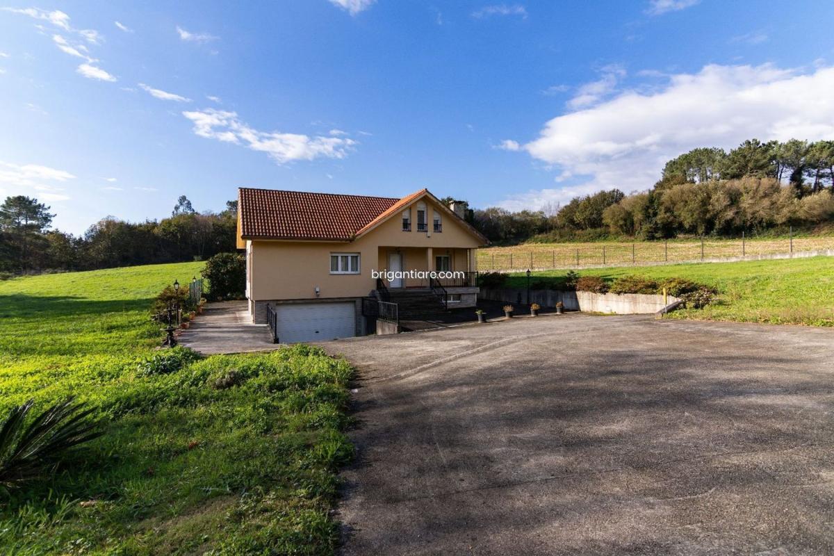 Продажа отдельного шале в  Balben, Карраль photo 2