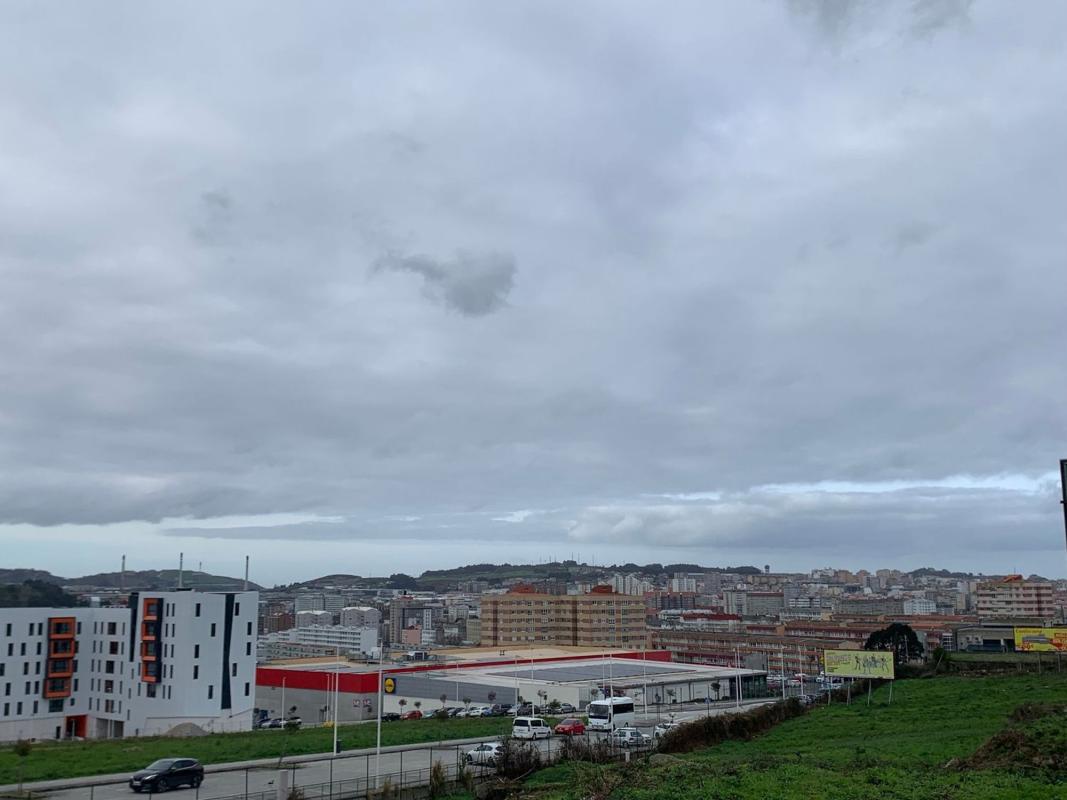 Sale of independent chalet in Avenida de Monelos, 46, A Coruña
photo 5