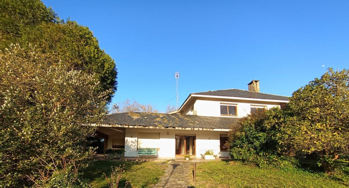 Venta de chalet independiente en O Carballo, 45, Oleiros
photo 2