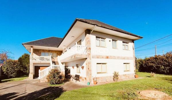 Chalet wolnostojący na sprzedaż w  Lugar Costa, Sada photo 1