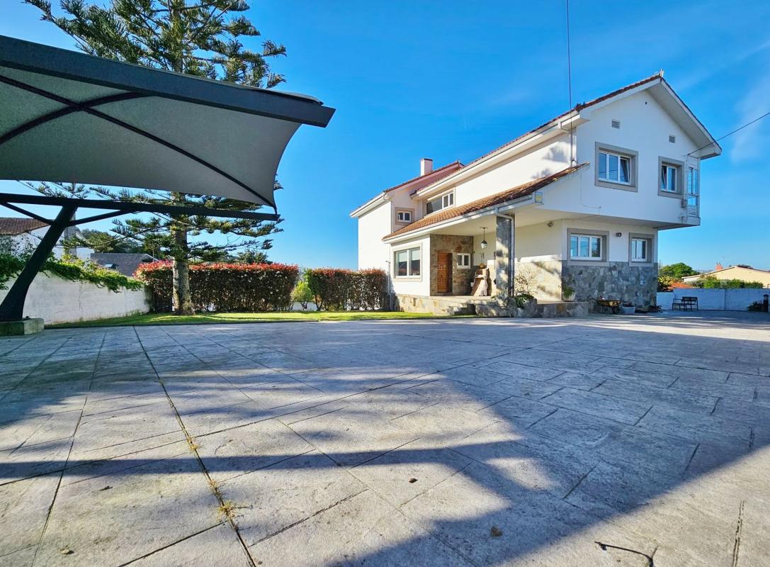 Venta de chalet independiente en AC-173, Oleiros
photo 1