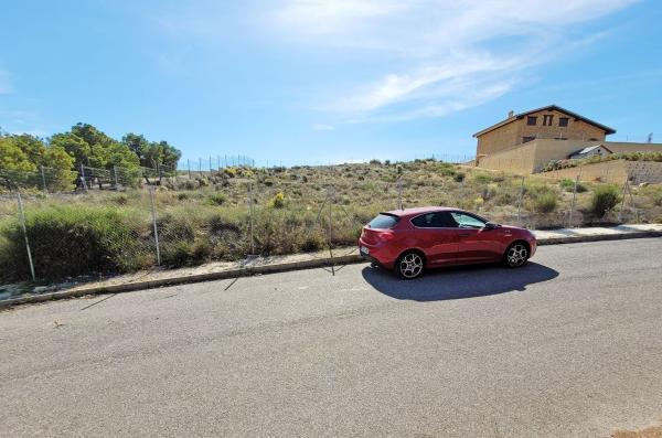 Terreno en calle Poleo, 3 photo 1
