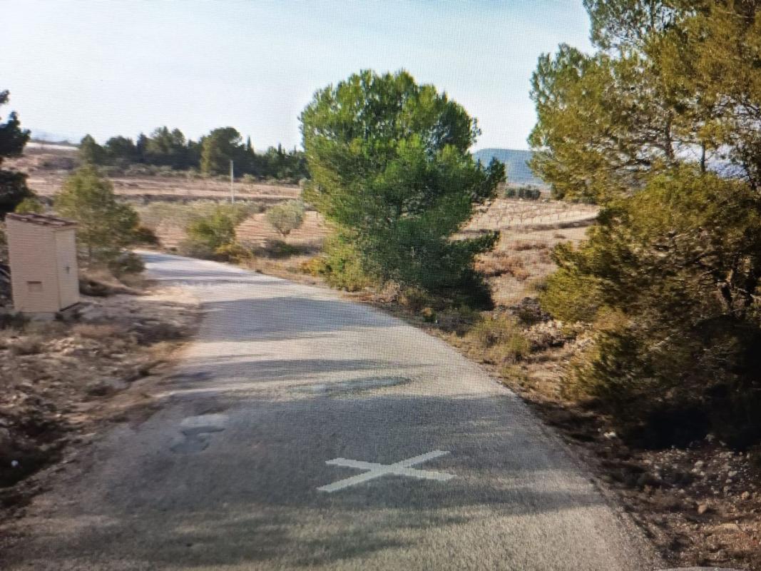 Terreno en venta en Monovar, Alicante photo 2