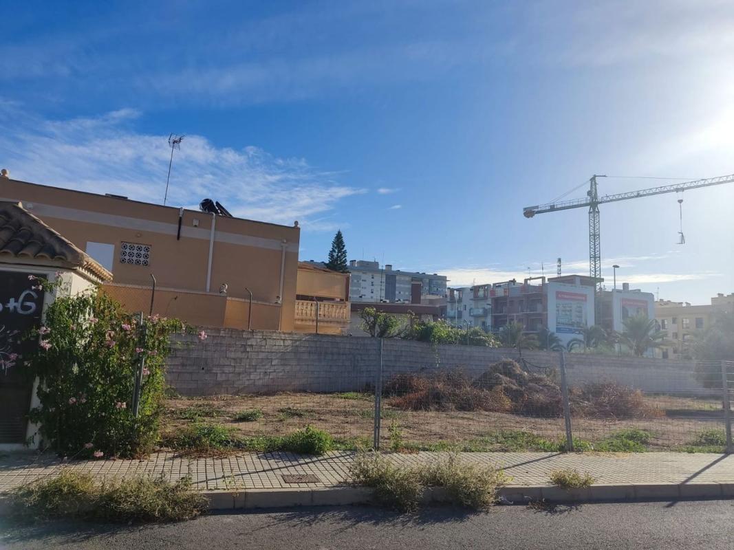 Terreno en venta en Elche / Elx, Alicante photo 3