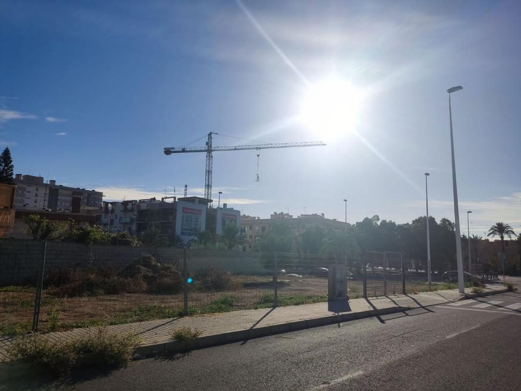 Terreno en venta en Elche / Elx, Alicante photo 4