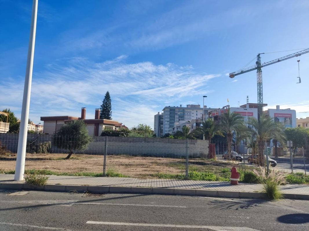 Terreno en venta en Elche / Elx, Alicante photo 5