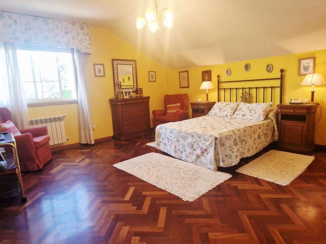 Sale of independent chalet in Baldomir, Bergondo
 photo 3