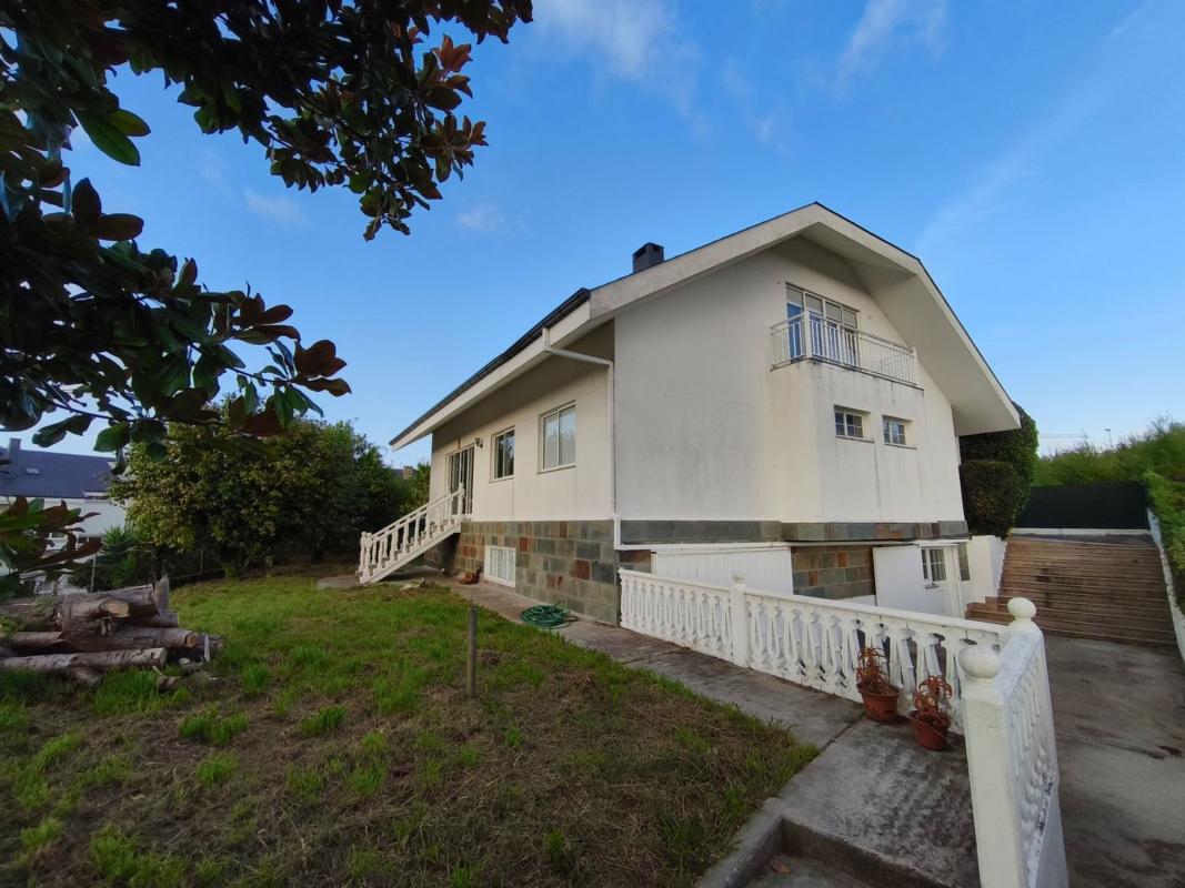 Venta de chalet independiente en Calle Ecuador, Oleiros
 photo 2