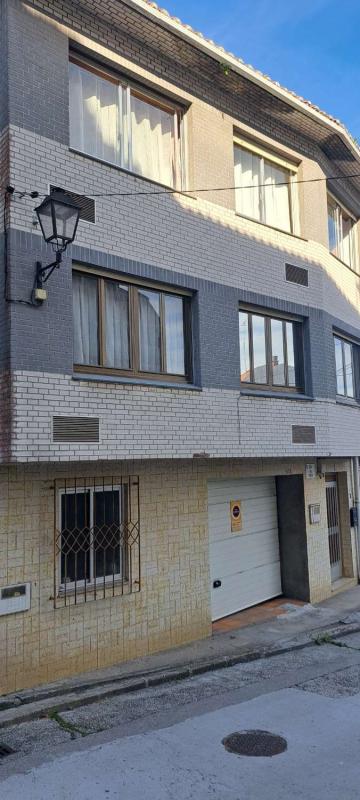 Properties for sale and rent in Spain photo 1