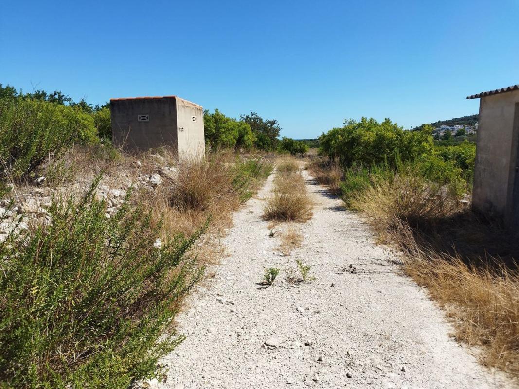 Terreno en venta en Orba, Alicante photo 2