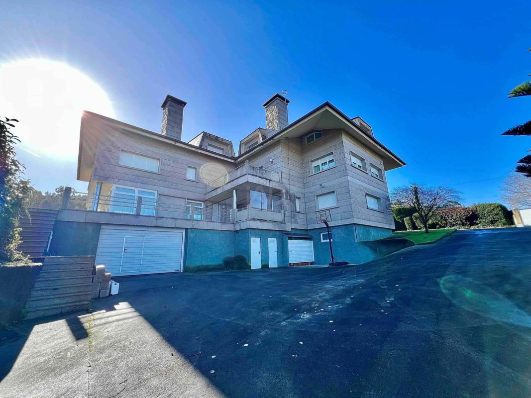 Sale of independent chalet in Bergondo, Bergondo
photo 5