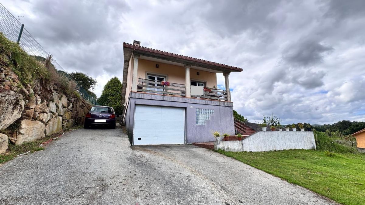 Sale of independent chalet in Lugar Barrañán, Arteijo
 photo 3