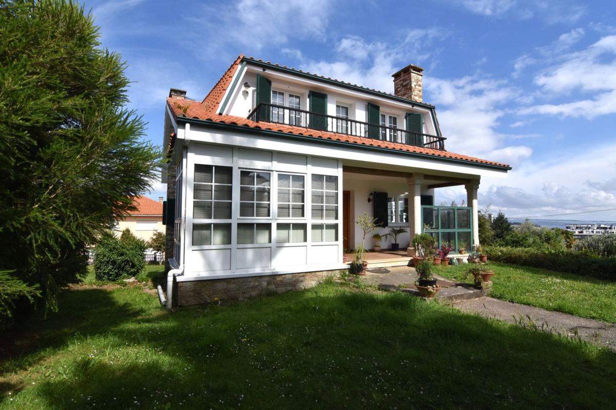 Sale of independent chalet in Camino Sada Armuño, Sada
photo 2