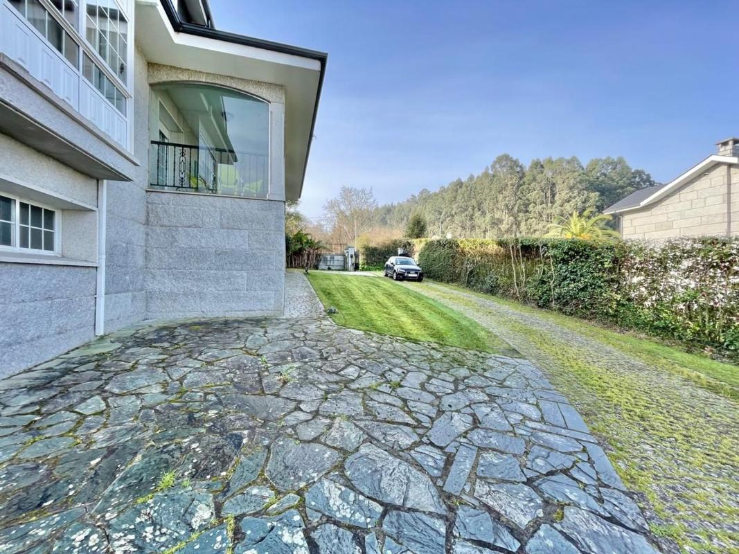 Sale of independent chalet in Aldea Gandarío, Bergondo
 photo 5