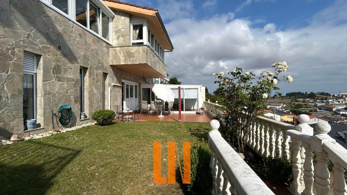 Venta de chalet independiente en Calle Otero Pedraio, Culleredo
photo 4