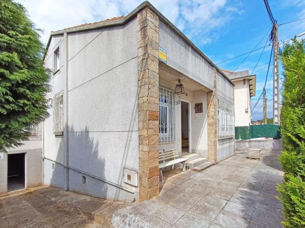 Casa independiente en Mandín thumbnail 1