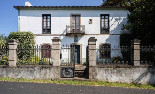 Casa independiente en calle Fiobre, 72 photo 1