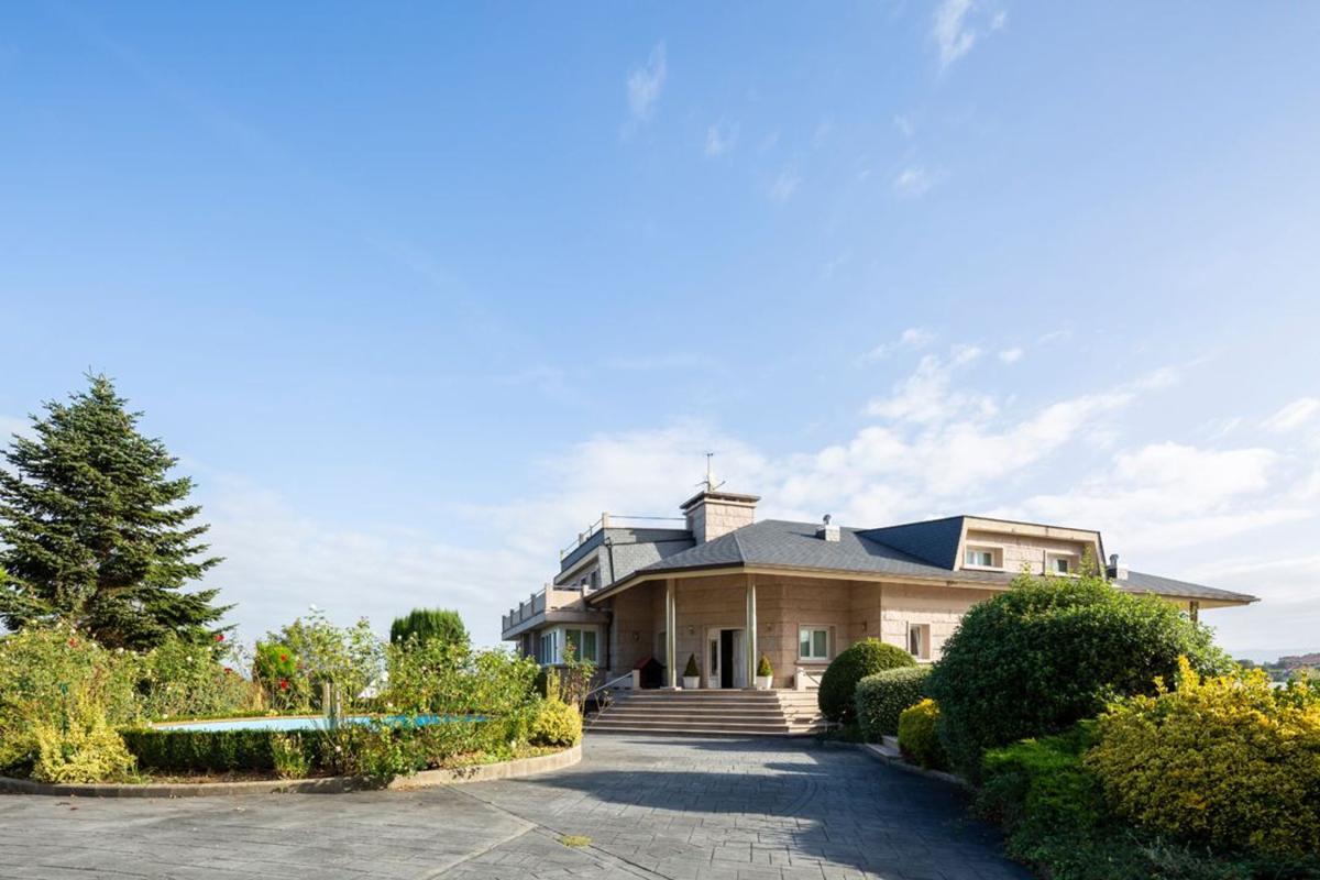 Sale of independent chalet in Bergondo, Bergondo
photo 2