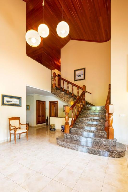 Sale of independent chalet in Bergondo, Bergondo
photo 5