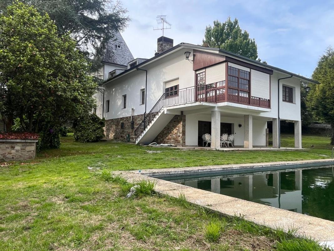 Venta de chalet independiente en Avenida Miguel Hernández, Oleiros
photo 3
