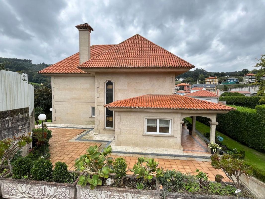Venta de chalet independiente en Calle Regueiro, Culleredo
photo 1