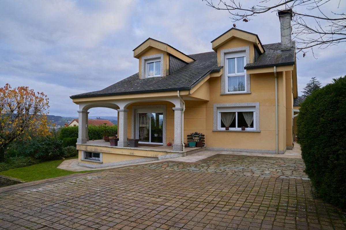 Sale of independent chalet in Bergondo, Bergondo
 photo 3