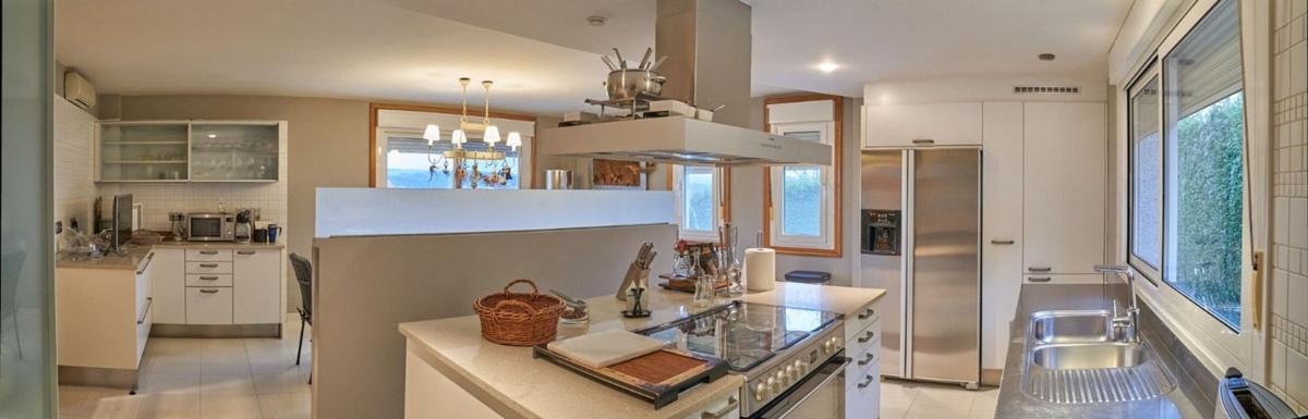 Sale of independent chalet in Bergondo, Bergondo
 photo 5