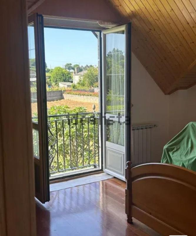 Sale of independent chalet in Lugar Trasdoval, Bergondo
 photo 3