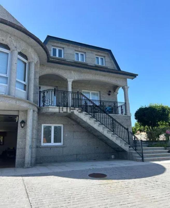 Sale of independent chalet in Lugar Trasdoval, Bergondo
 photo 4