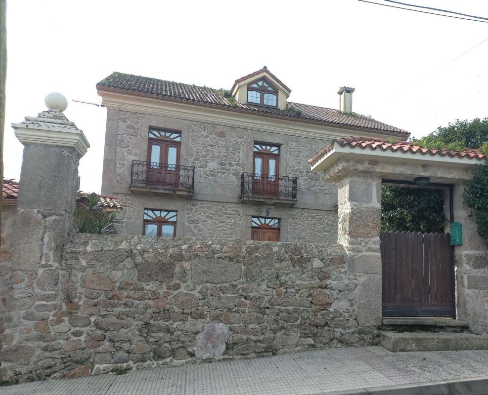 Properties for sale and rent in Spain photo 3