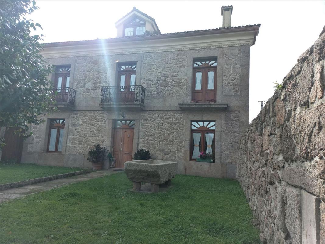 Properties for sale and rent in Spain photo 4