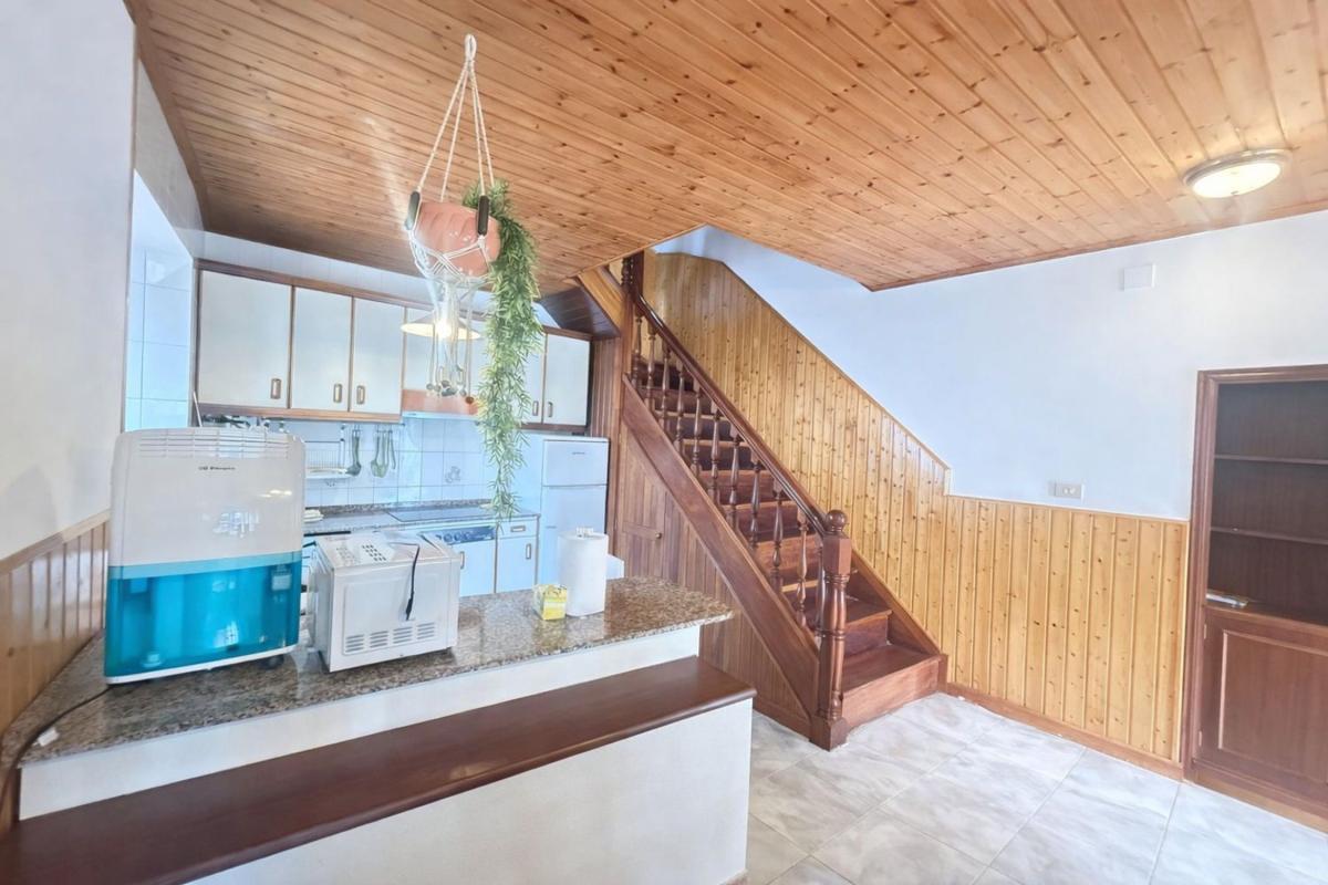 Venta de chalet adosado en GASPAR RODRIGUEZ, 39 , Ares photo 3