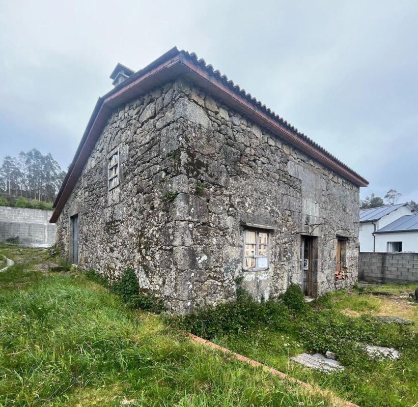 Properties for sale and rent in Spain photo 1