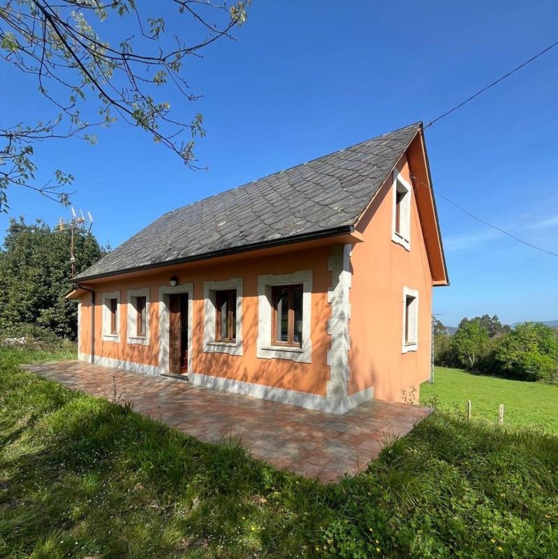 Venta de chalet independiente en Neda, Neda
photo 1