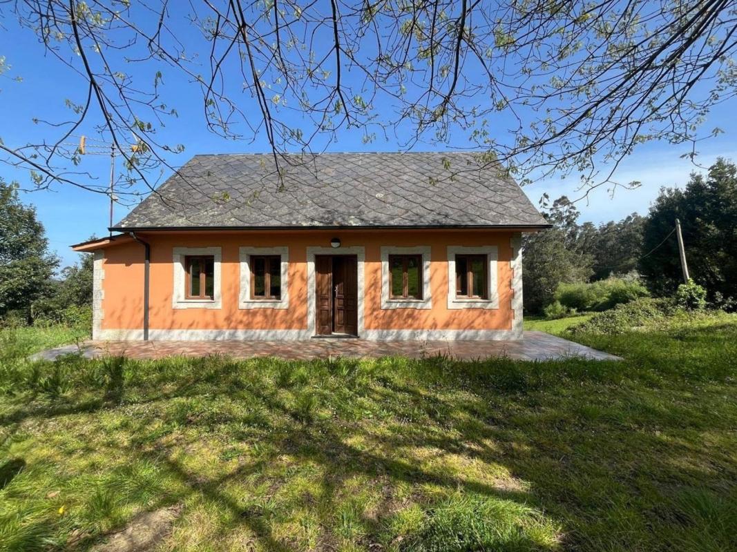 Venta de chalet independiente en Neda, Neda
photo 2