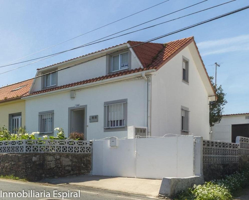 Venta de chalet adosado en Calle Pallota , Ferrol photo 1