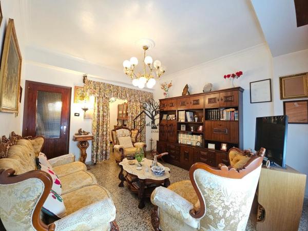 Chalet adosado en camino Castelao thumbnail 1