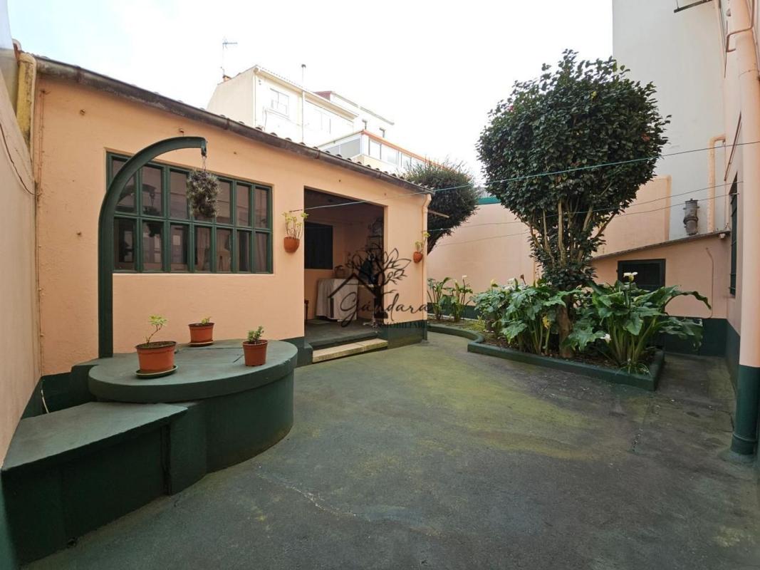Venta de chalet adosado en  Camino Castelao , Narón photo 4