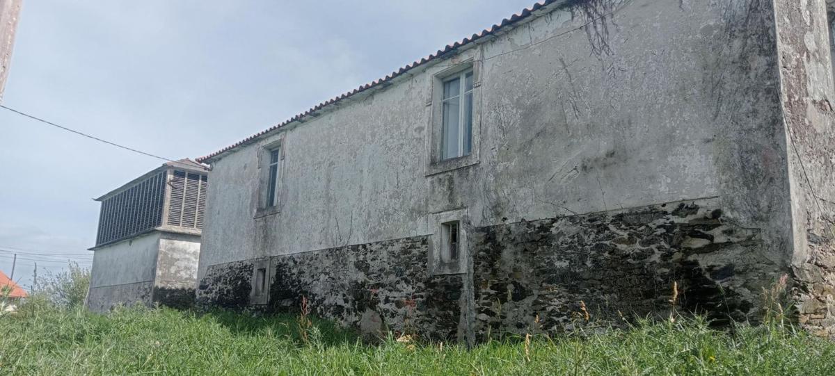 Properties for sale and rent in Spain photo 2