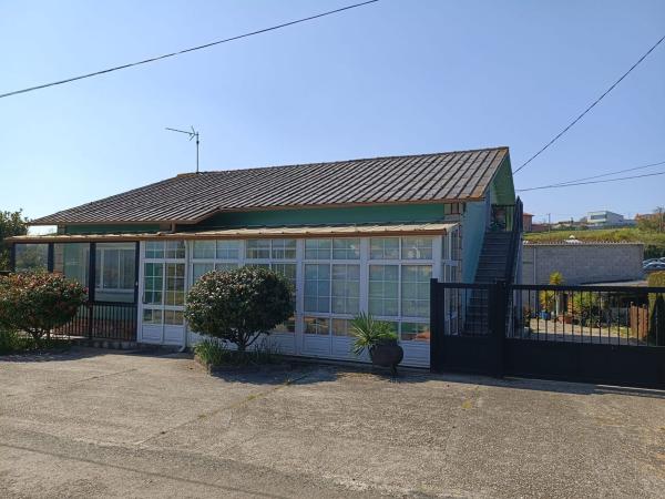 Casa independiente en calle Liñares, 3 thumbnail 2